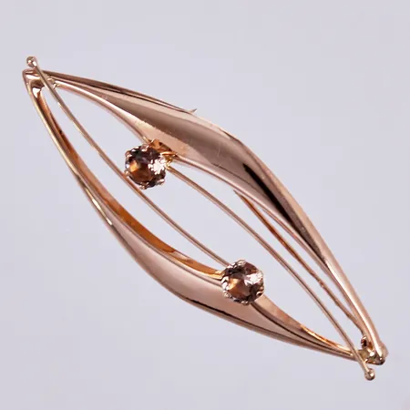 Brosch med stenar, otydliga finska stämplar, längd ca 54mm, bredd ca 20mm, 14K Vikt: 2,6 g
