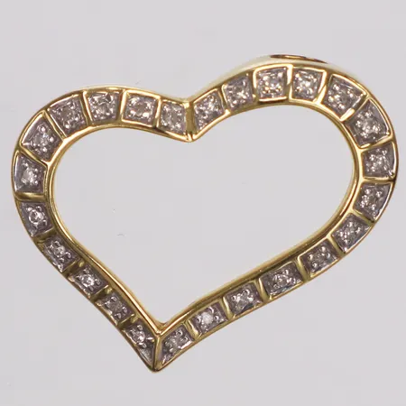 Hänge hjärta, diamanter, 0,13ctv enligt gravyr, Guldfynd ca 25x27mm, kedja träs igenom, 18K  Vikt: 4,4 g