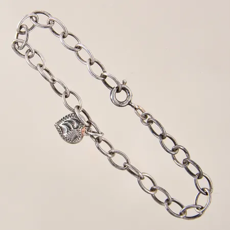 Armband Ankar, med en berlock, längd 15cm, bredd 4,5mm, silver 835/1000 Vikt: 4,2 g