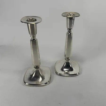 Ett par ljusstakar, Ceson Tore Eldh, Göteborg, höjd ca 18cm, något repiga och ojämna ljusmanschetter, 830/1000 Silver 452,4g brutto