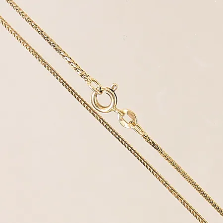 Kedja Rävsvans, längd 43cm, bredd 1mm, bucklig, 18K  Vikt: 4,5 g