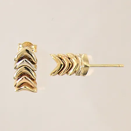 Ett par örhängen, 14x6,2mm, trefärgade, en snurrebuss saknas, 18K Vikt: 1,8 g