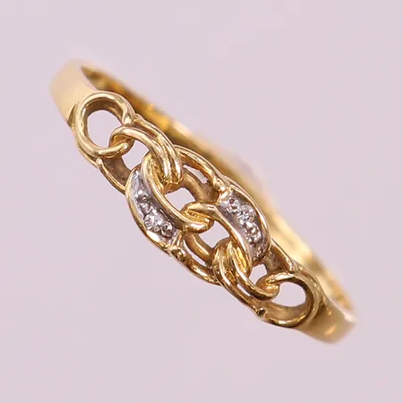 Ring Bismarck med 8/8-slipade diamanter 2 x 0,005ct, stl: 18, bredd 1,5-5mm, GFAB, 18K.  Vikt: 1,3 g
