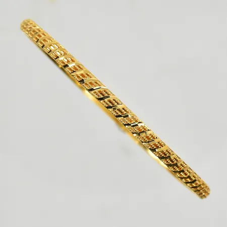 Armring, innermått Ø64 mm, bredd 4 mm, 21K. Vikt: 7,1 g