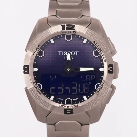 Herrur Tissot titanium,Touch Solar, Ø45mm, referensnr: T0911.420.44.041.00, serienr: 3SBH1MHR6, böcker, fyra extra länkbitar, tagg, smutsig kudde, slitage på låda 