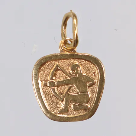 Hänge "Skytten" 16x10mm inklusive hängöglan, 18K  Vikt: 0,7 g
