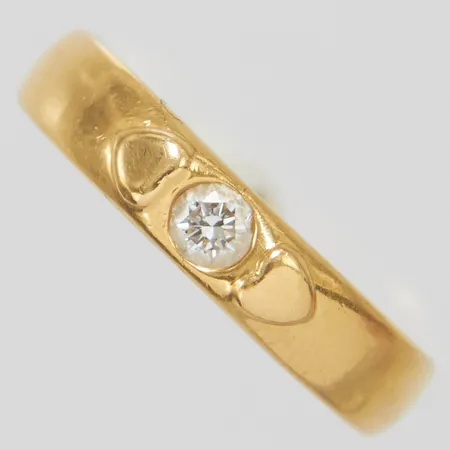 Ring, 1 diamant 0,15ctv enligt gravyr, Ø16¾, bredd: 3,5-4,2mm, 18K Vikt: 5,9 g