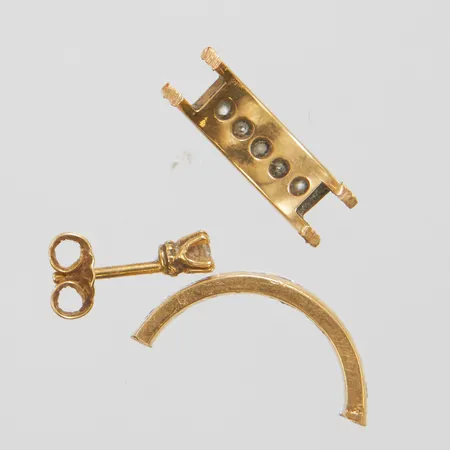 Diverse guld, diamanter 0,05-0,08ct, defekt, udda, 18K Vikt: 4,8 g
