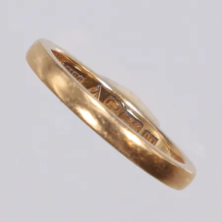 Ring, slät, stl 15½, bredd 2mm, 18K  Vikt: 2,6 g