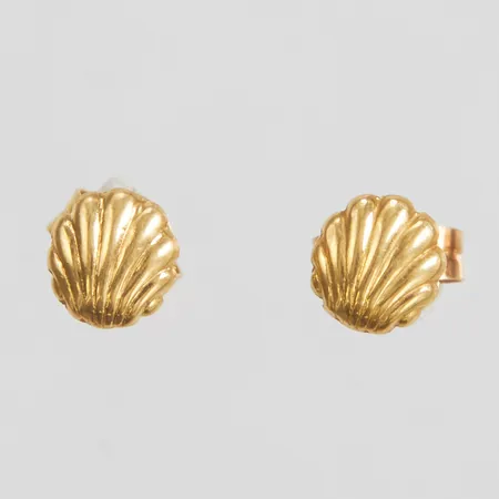 Ett par örhängen, snäcka, 5,5x5,1mm, ett skevt stift, omaka snurrebussar, 18K Vikt: 0,5 g