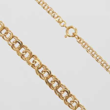 Collier, doserad Bismarck, längd: 42,5cm, bredd: 3-6mm, 18K. Vikt: 9,4 g