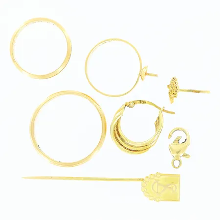 Diverse guld, defekter, gravyrer, 18K, 13,4gram  Vikt: 13,4 g