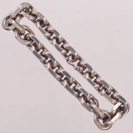 Armband Ankar, längd 19,5cm, bredd 10,2mm, Sahlgrens Guldsmide, år 1974, silver 830/1000 Vikt: 53,4 g