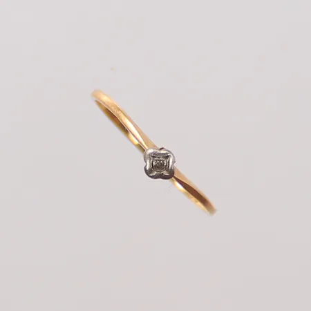 Ring, stl 17½, 18K Vikt: 1,1 g
