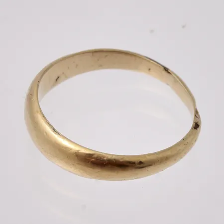Defekt guld, 18K, vikt 2,62g.