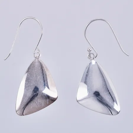 Ett par örhängen, GHA, längd: ca 2,5cm, bredd: ca 15mm, silver 925/1000 Vikt: 4,6 g