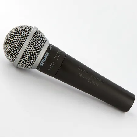 Mikrofon, Shure SM58, ej funktionstestad, personlig gravyr, inga tillbehör