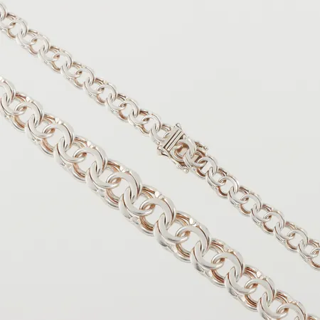 Collier Bismarck, Guldfynd AB, längd ca 50 cm, bredd 7.6-12.6 mm, silver.OBS! Skickas tidigast 4/8 pga. semesterstängt. Vikt: 43,2 g