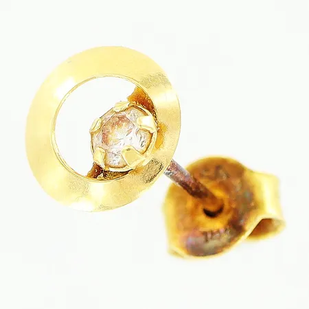 Enstaka örhänge, sten, Ø6,5mm, skev, 18K. Vikt: 0,3 g