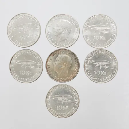 7 Minnesmynt, Øca.32mm, Gustaf VI Adolf 90-års jubileum, Plikten framför allt, 1972, nominellt värde 10kr, silver finhalt 830/1000  Vikt: 126 g