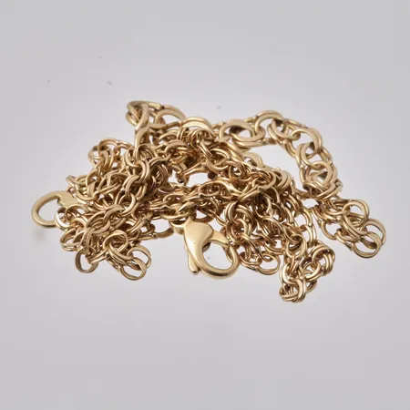 Defekt guld, 18K, vikt 9,8g.
