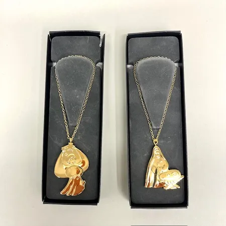 Juldekorationer ängel samt Jesus och Maria, Georg Jensen, längd 5cm, 24K guldpläterad mässing, design Rebecca Uth 2012, ur Christmas Collectibles, originalask