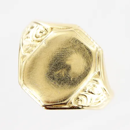 Klackring, stl 21½, bredd 3-17mm, bucklig, 14K. Vikt: 3,6 g