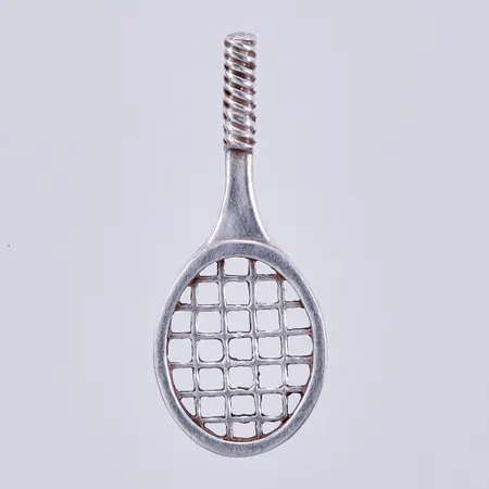 Hänge längd ca 2,8cm, bredd ca 1-11mm, 830/1000 silver Vikt: 1,3 g