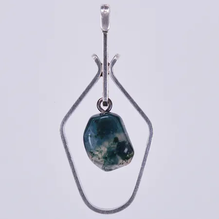 Hänge med Mossagat, längd ca 5,6cm, bredd ca 1-25mm, Hedbergs Guld- & Boetttverkstad, år 1959, silver 830/1000 Vikt: 11,5 g