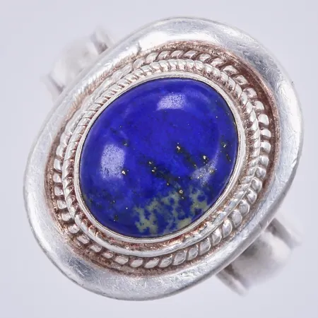 Ring med sten, stl: ca 17¼, bredd: ca 5-20mm, 925/1000 silver  Vikt: 7,9 g