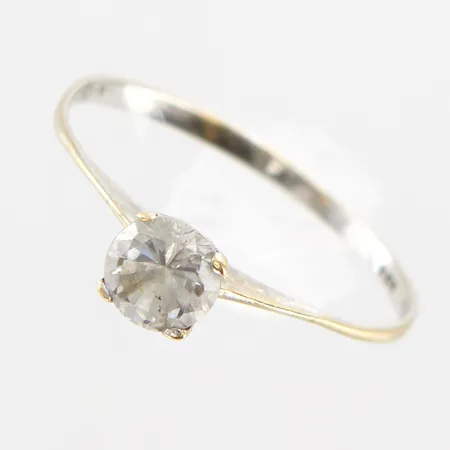 Ring vitguld med sten, stl 17, skev, 14K Vikt: 0,9 g