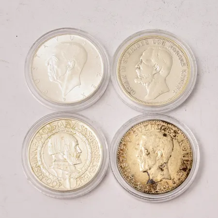  Äldre silvermynt från 1876 - 1940, 2kr, 4 Mynt, 400-800/1000, myntkapslar, vikt 60g.