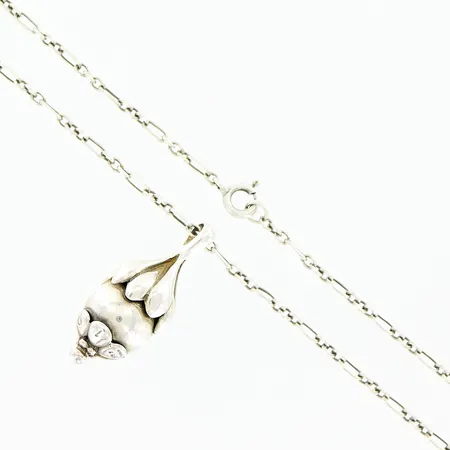 Collier, Georg Jensen, årssmycke 1991, kedjans längd 45cm, hänge 13x34mm, 925/1000 silver Vikt: 12,8 g