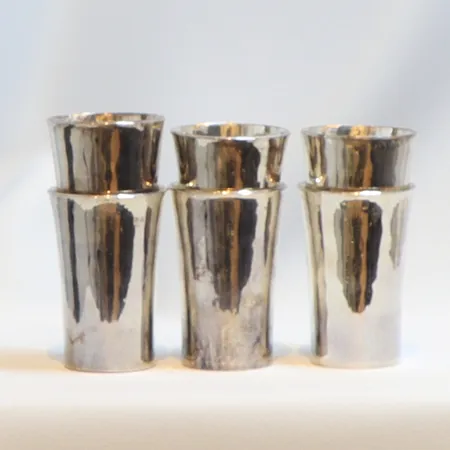 Sex Bägare, höjd ca7cm, stämplad Handarbete Sterling,  MGAB, (Markströms Guldsmeds Ab K G, Uppsala)  Silver  Vikt: 452,6 g