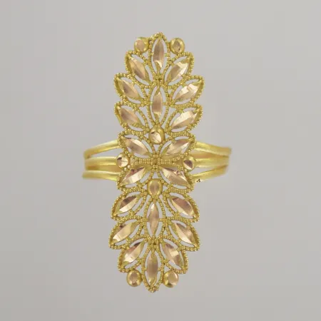 Ring, Ø 18½ mm, höjd 35 mm, ojämn skena, 21K Vikt: 3,7 g