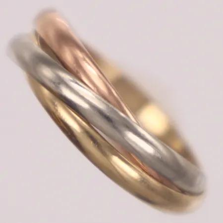 Ring tredelad, stl 15¾, bredd ca 4mm, trefärgad, 8K Vikt: 1,8 g