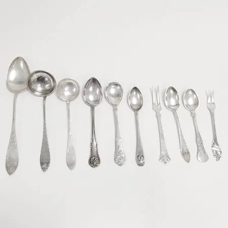 Diverse silverbestick, personlig gravyr, udda, 830/1000 Vikt: 180,1 g