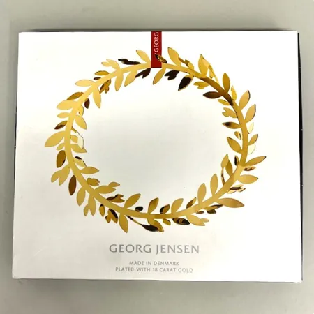 Juldekoration "Magnolia door wreath", Georg Jensen, längd 19,5cm, 18K guldpläterad mässing, design Helena Rohner, ur Christmas Collectibles 2017, originalask Vikt: 0 g Skickas med paket.