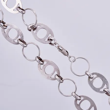 Collier, längd ca 47cm, bredd ca 21mm, gjord år 1997 i Stockholm, silver 925/1000 Vikt: 62,5 g