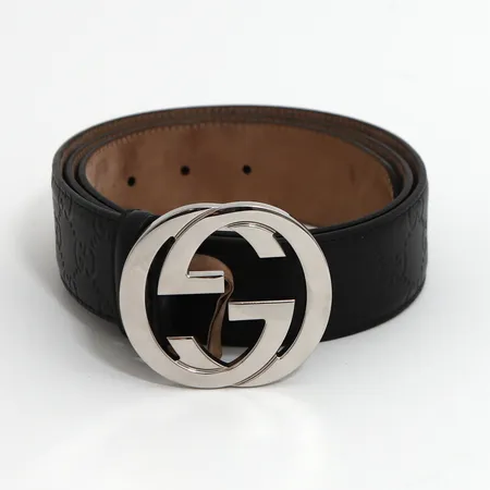 Bälte Gucci, längd: 100cm, bredd: 4cm, 411924 CWCIN, metallspänne, svart läder, sparsamt använd, dustbag