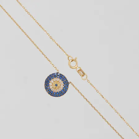 Collier, 41,5cm, Ankarlänk, bredd:1mm, vakande öga/nazar Ø12mm, vita, blå och gula stenar, 18K. Vikt: 2,9 g