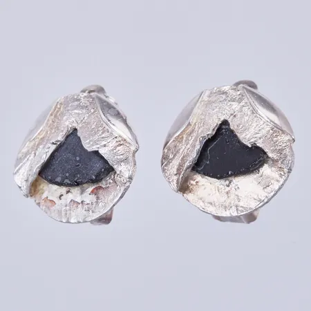 Ett par örhängen med clips, NSE Ø 15mm, silver Vikt: 5,5 g