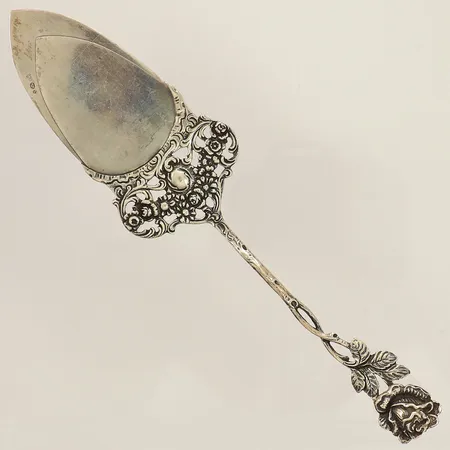 Kakspade, längd 18cm, modell rosen, 830/1000 silver Vikt: 30,3 g