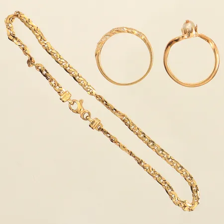 Två ringar, armband, skevt, defekt, 18K 7,4g Vikt: 7,4 g