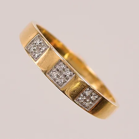 Ring, diamanter 12x ca 0,005ct, Ø19, bredd:4mm, 18K 2,2g.