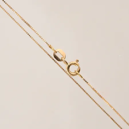 Kedja Venezia, längd: 38cm, bredd: 0,6mm, smärre ojämnheter, GHA, 18K  Vikt: 1 g