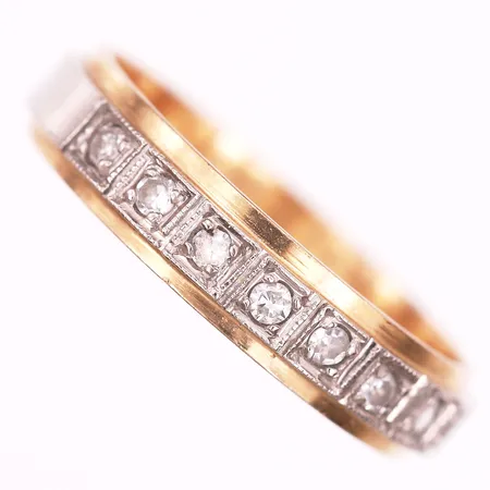 Ring, halvallians, med åttkantsslipade diamanter 8xca 0,02ct, stl:17, tvåfärgad, 18K guld.  Vikt: 3,5 g