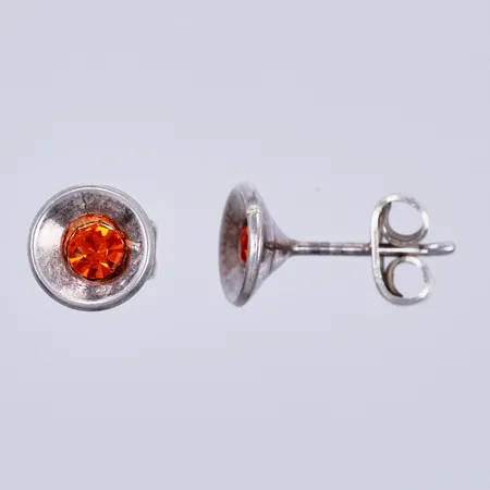 Ett par örhängen med orangea stenar, Ø7mm, silver 830/1000  Vikt: 1,3 g