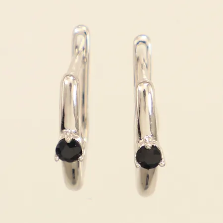 Ett par örhängen, längd 13mm, bredd 3mm, blå stenar, 14K  Vikt: 2 g
