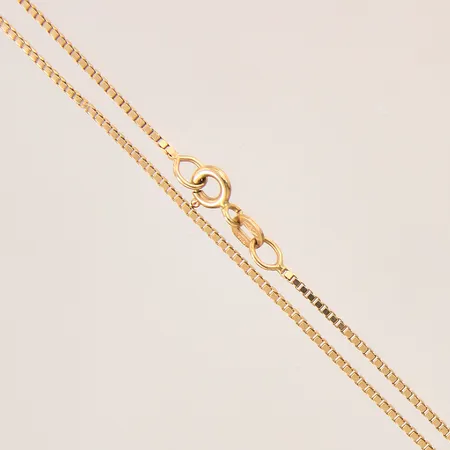 Kedja Venezia, längd: 45cm, bredd: 1mm, GHA, 18K  Vikt: 4,6 g